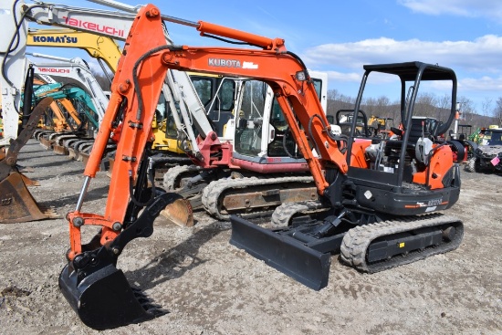 Kubota KX121-3 Super Series Mini Excavator