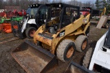CAT 242 Skid Steer