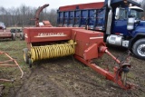 New Holland 565 Square Baler
