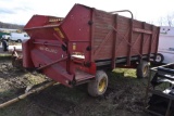 New Holland 8 Forage Wagon