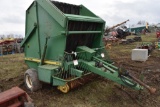 John Deere 510 Round Baler
