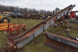 New Holland 40' Hay Elevator