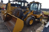 John Deere 244J Articulating Loader