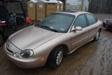 1996 Ford Taurus Car