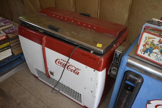 Cavalier CMD-D Coca-Cola Cooler Machine