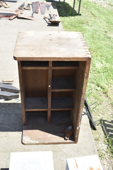 Pigeon Hole Crate