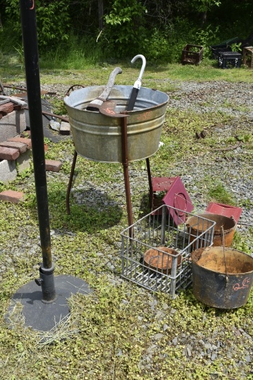 Group of Vintage Items