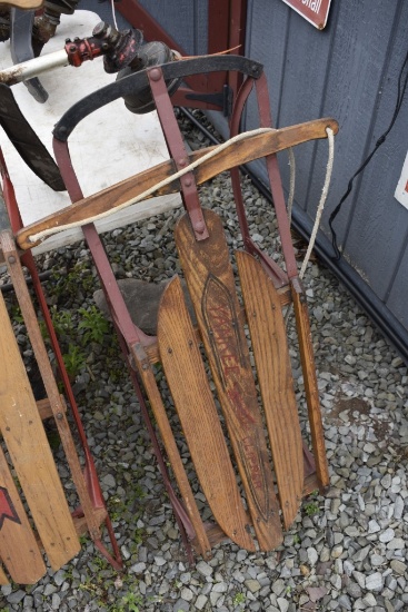 Yankee Clipper Runner Sled