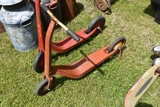 Vintage Crestline Metal Scooter