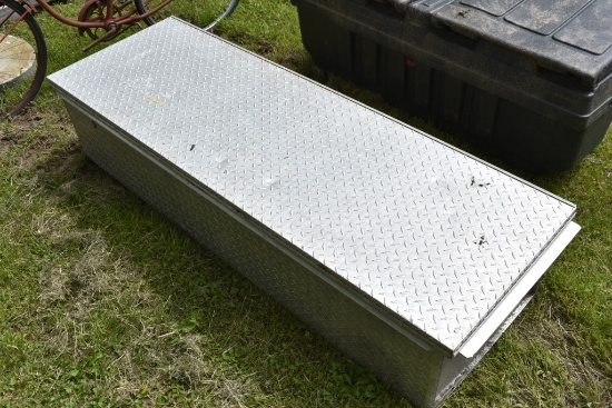 Truck Trunk Diamond Plate Tool Box
