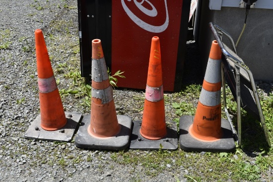 4 Construction Cones and 2 Step Stool