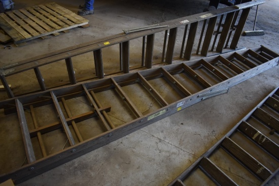 12' Wooden Step Ladder