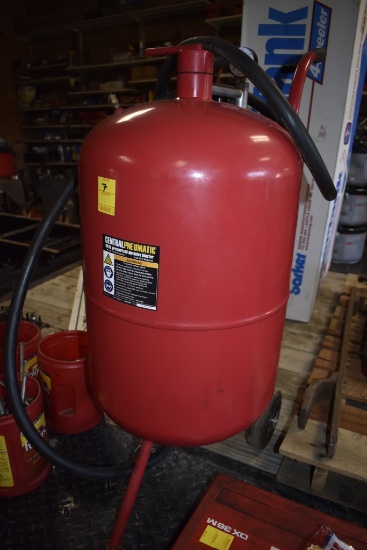 Central Pneumatic 110lb Pressure Blaster