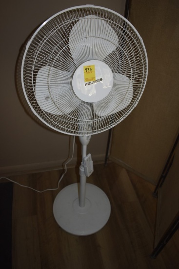 Pelonis Oscillating Fan with Remote