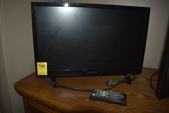 Insignia 18" TV