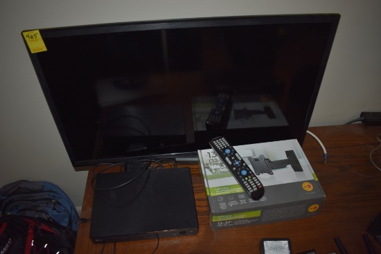 Furion 32" TV with Wall Mount Bracket and DVD Player