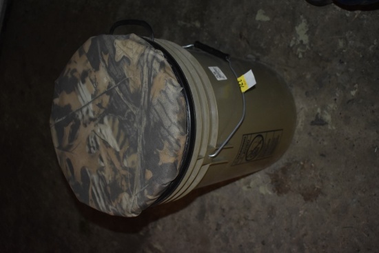 Hunter's Seat on Bucket