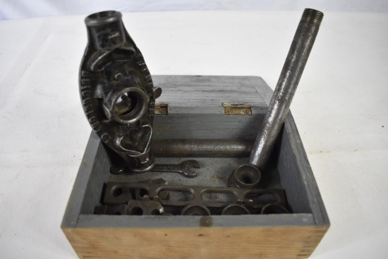 Farmstrong Pipe Threader