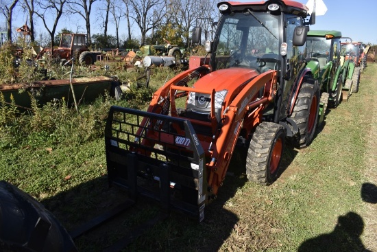 Kioti DK4710SE Loader Tractor