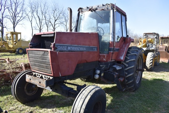 Case International 7110 Tractor