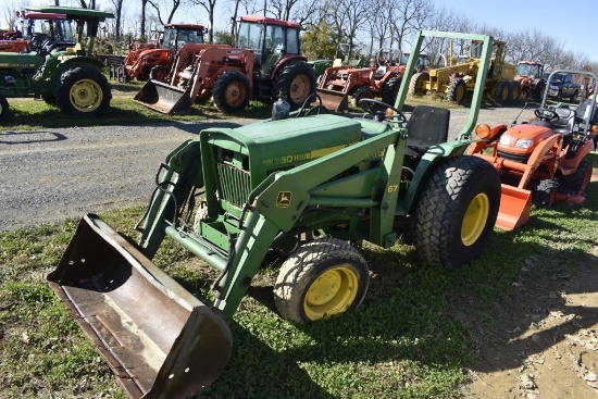 John Deere 750 Loader Tractor