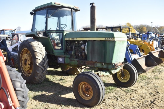 John Deere 2630 Tractor