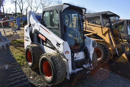 Bobcat S590 Skid Steer
