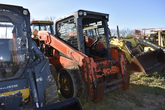 Kubota SSV75 Skid Steer