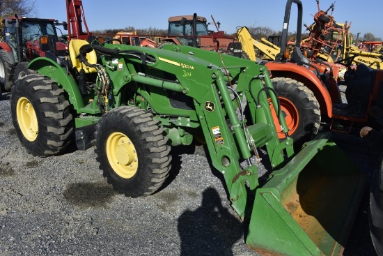 John Deere 5075E Loader Tractor