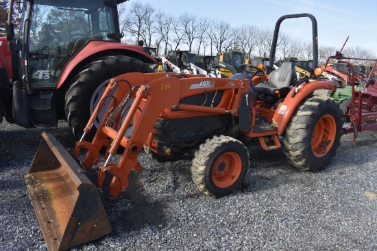 Kioti DK40SE Loader Tractor