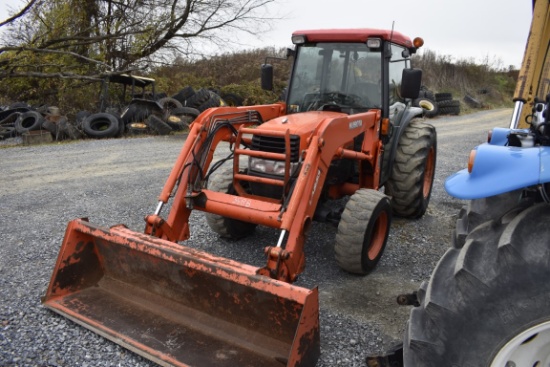 Kubota L4330 Loader Tractor