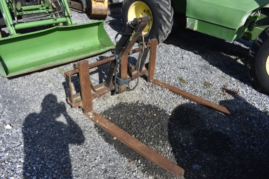 48" Pallet Forks with Hydraulic Grapple