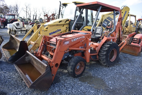 Kubota L35 Backhoe