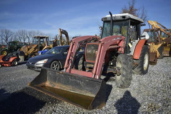 Massey Ferguson 481 Loader Tractor