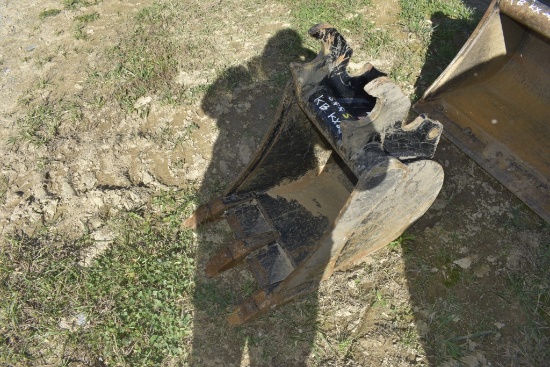Kubota 16" Excavator Bucket