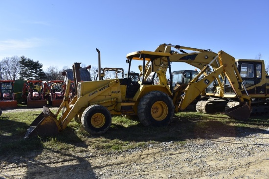 John Deere 410C Backhoe
