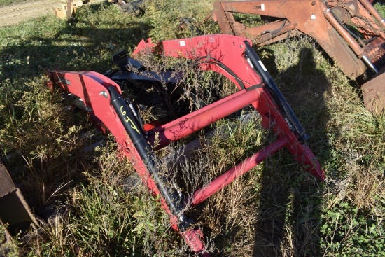 Mahindra 274 Quick Attach Loader with Brackets