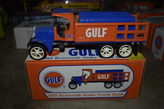 Ertl Gulf 1925 Kenworth Stake Truck Coin Bank
