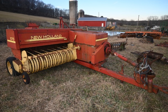 New Holland 570 Square Baler