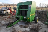 John Deere 446 Round Baler