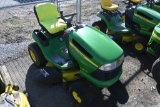 John Deere LA125 Lawn Tractor