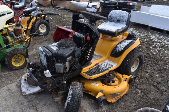 Cub Cadet 1000 Series Riding Lawn Mower