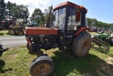 Case International 885XL Tractor