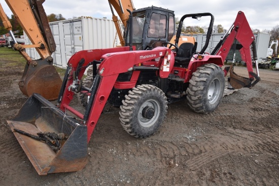 Mahindra 5555 Loader Tractor