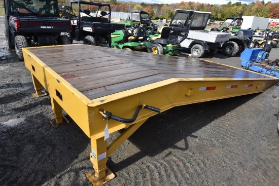 20' x 100" Loading Dock