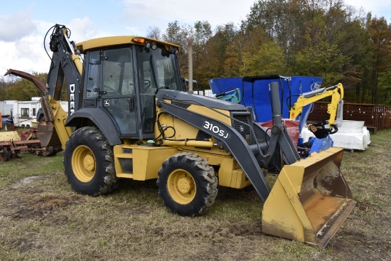 John Deere 310SJ Back Hoe Loader