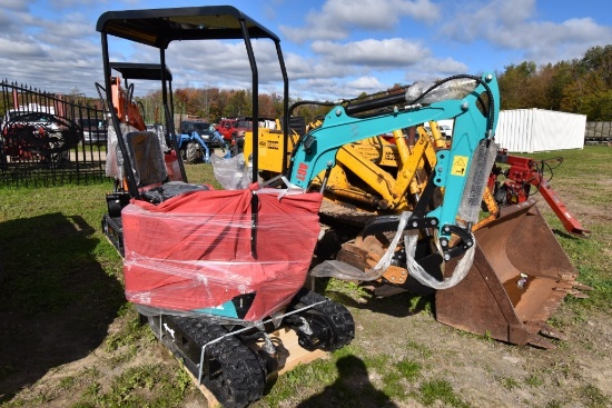 AGT Industrial QH12 Mini Excavator