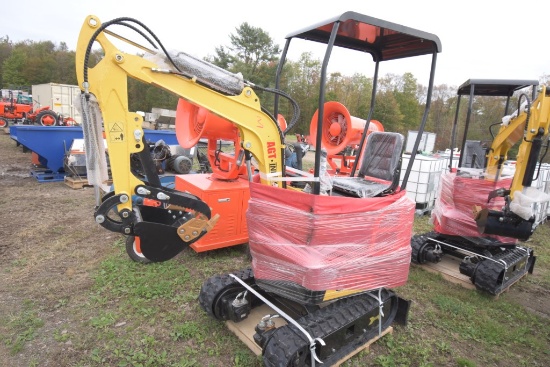 AGT Industrial QH12 Mini Excavator