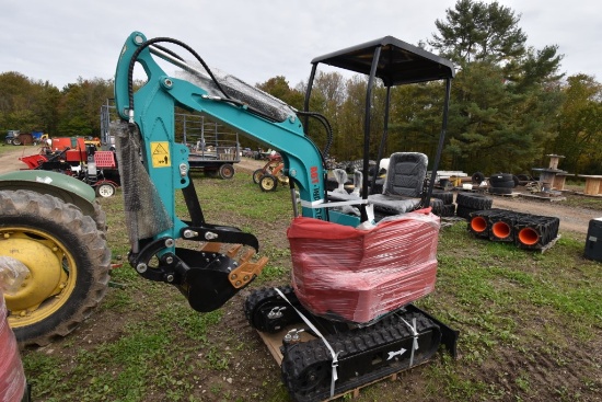 AGT Industrial QH12 Mini Excavator