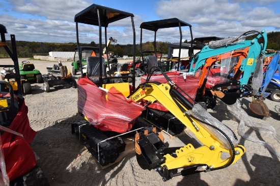 AGT Industrial QH12 Mini Excavator
